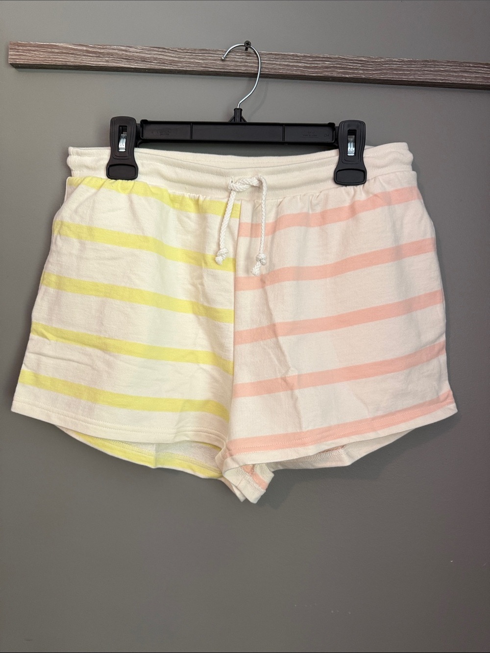 Daily Practice Anthropologie Striped Shorts New With Tags Color block đđ©· Large - Picture 4 of 7